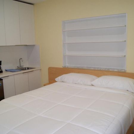 Private Studio Two Miles From Hard Rock Stadium Miami Gardens Extérieur photo